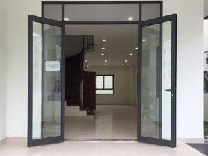cửa đi mở quay nhôm xingfa nhập khẩu