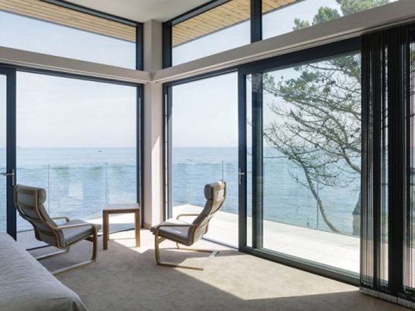 cửa đi trượt nhôm kogen