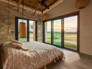 cửa đi trượt nhôm kogen