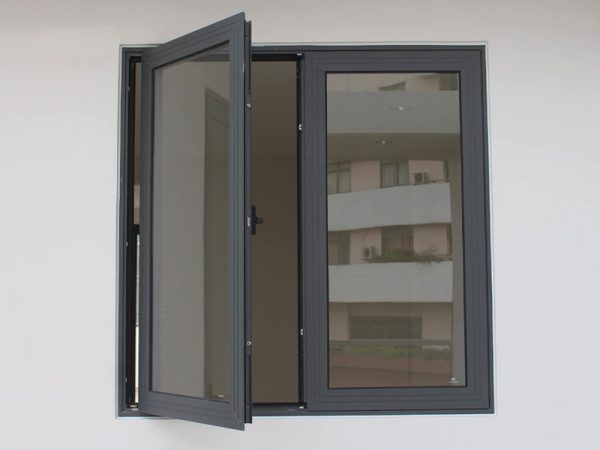cửa sổ mở quay nhôm xingfa nhập khẩu